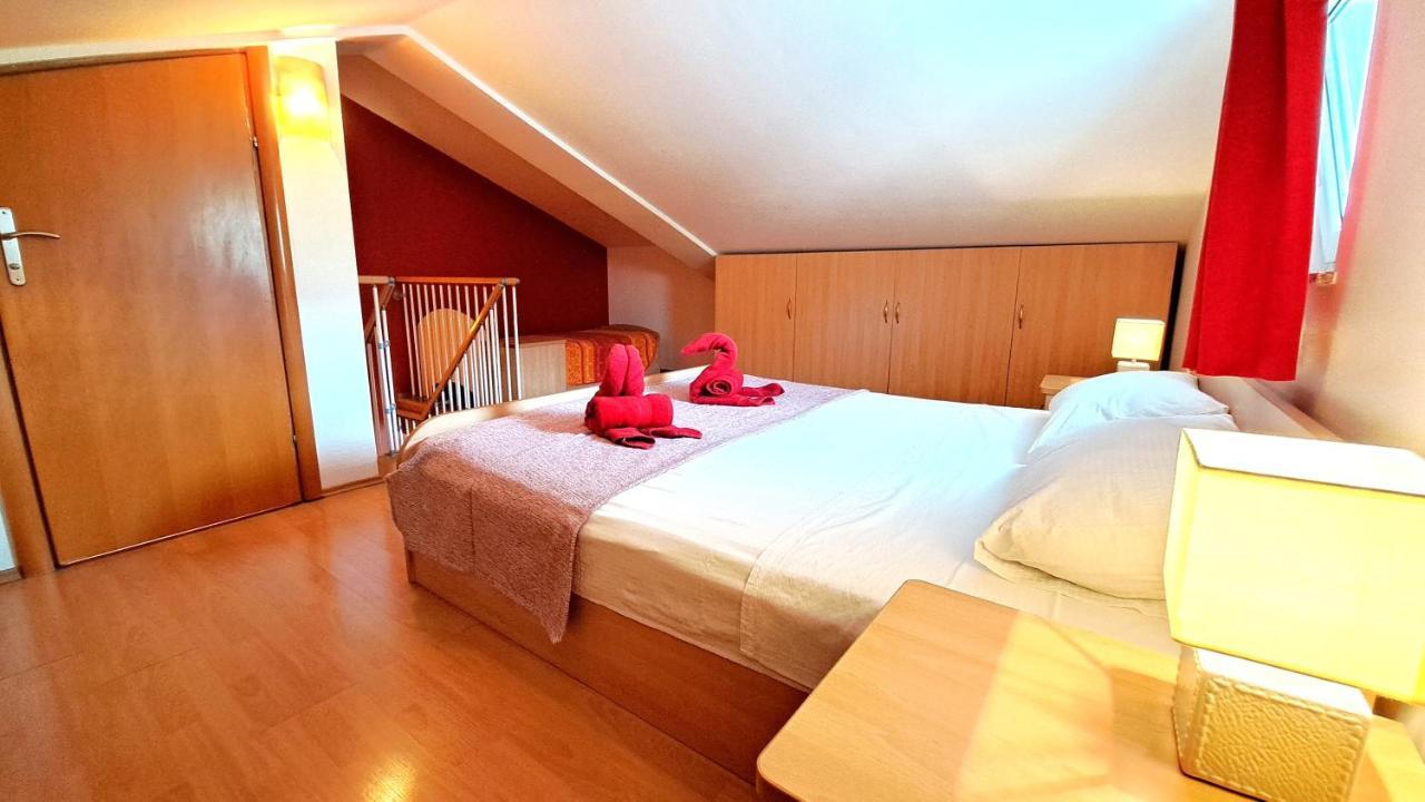 Apartments Kay Baška Esterno foto