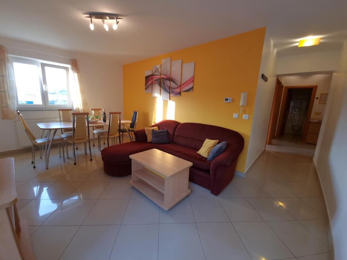 Apartments Kay Baška Esterno foto