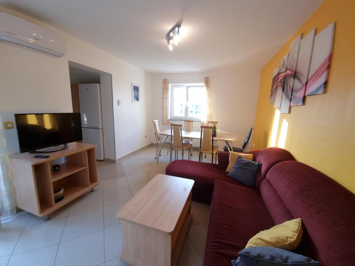 Apartments Kay Baška Esterno foto